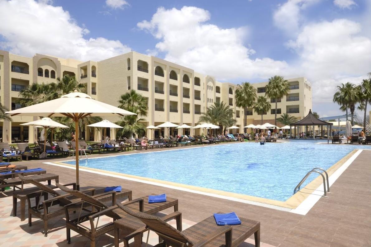 Paradis Palace Hotel 4*